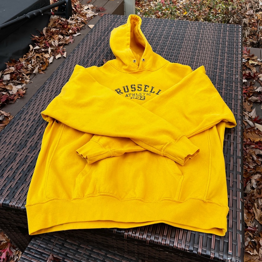 Vintage Russell Athletic Yellow Hoodie Sweatshirt in Size L